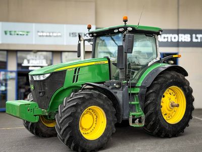 John Deere 7230R