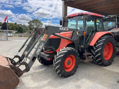 Kubota M105X