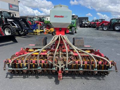 Vaderstad 3m Carrier c/w Seed Box