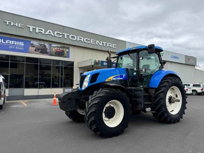 New Holland T7040