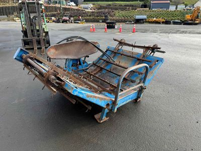McIntosh Bale Feeder