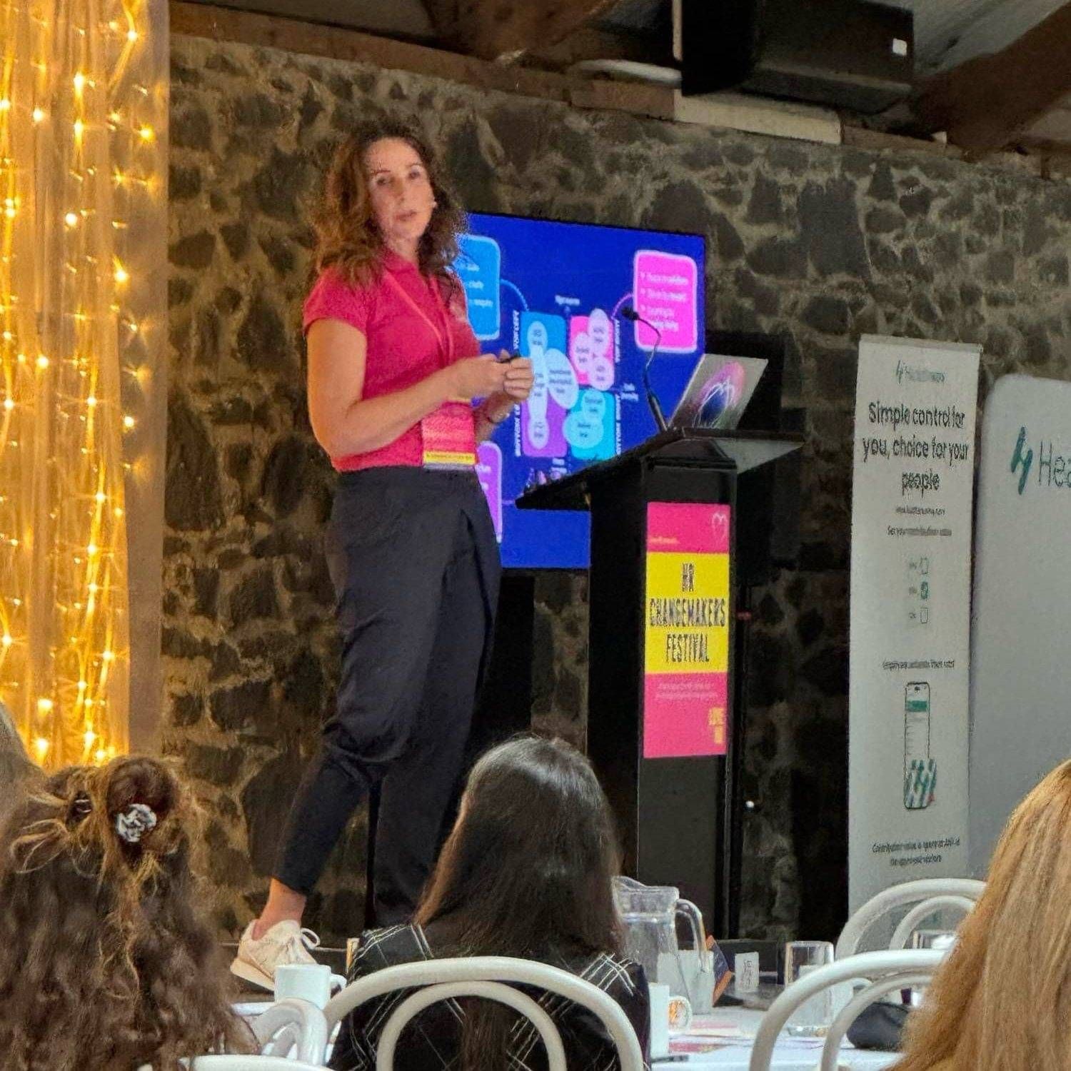 Natasya Jones presenting at the HR Changemakers Festival.