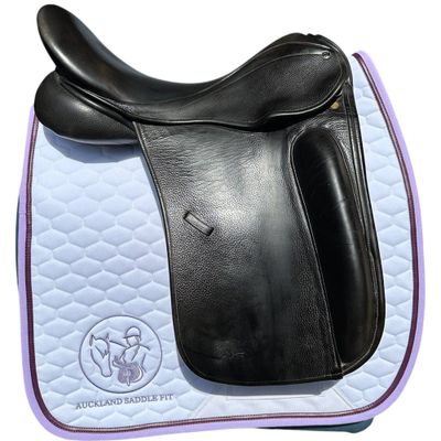 **PRICE REDUCED** County Perfection Dressage 18&quot;, W