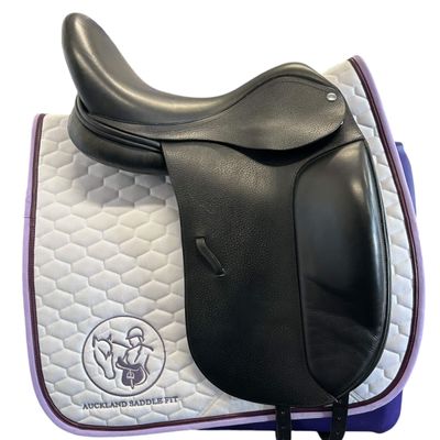 Harry Dabbs Classic XF Dressage 17.5&quot; W (Mariella flap &amp; performance panel)