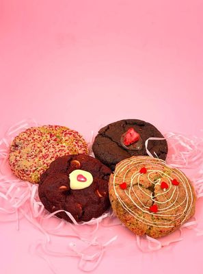 ❤️ NOW OPEN FOR PRE-ORDER! Box of 4 cookies - Lang's Little Bakery's Valentine's Selection