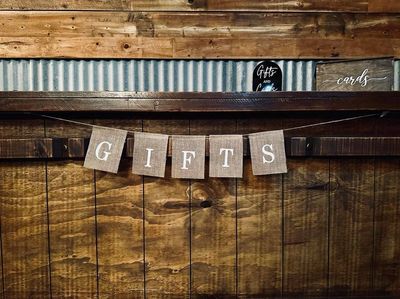 &#039;Gifts&#039; Burlap Bunting