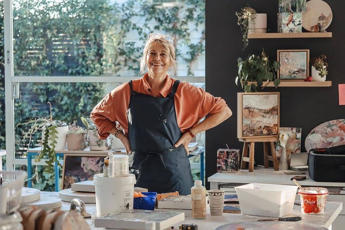 Photo of artist in studio in Matakana, NZ