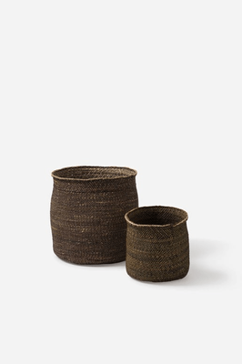 IRINGA WOVEN BASKET SMALL - BLACK/NATURAL