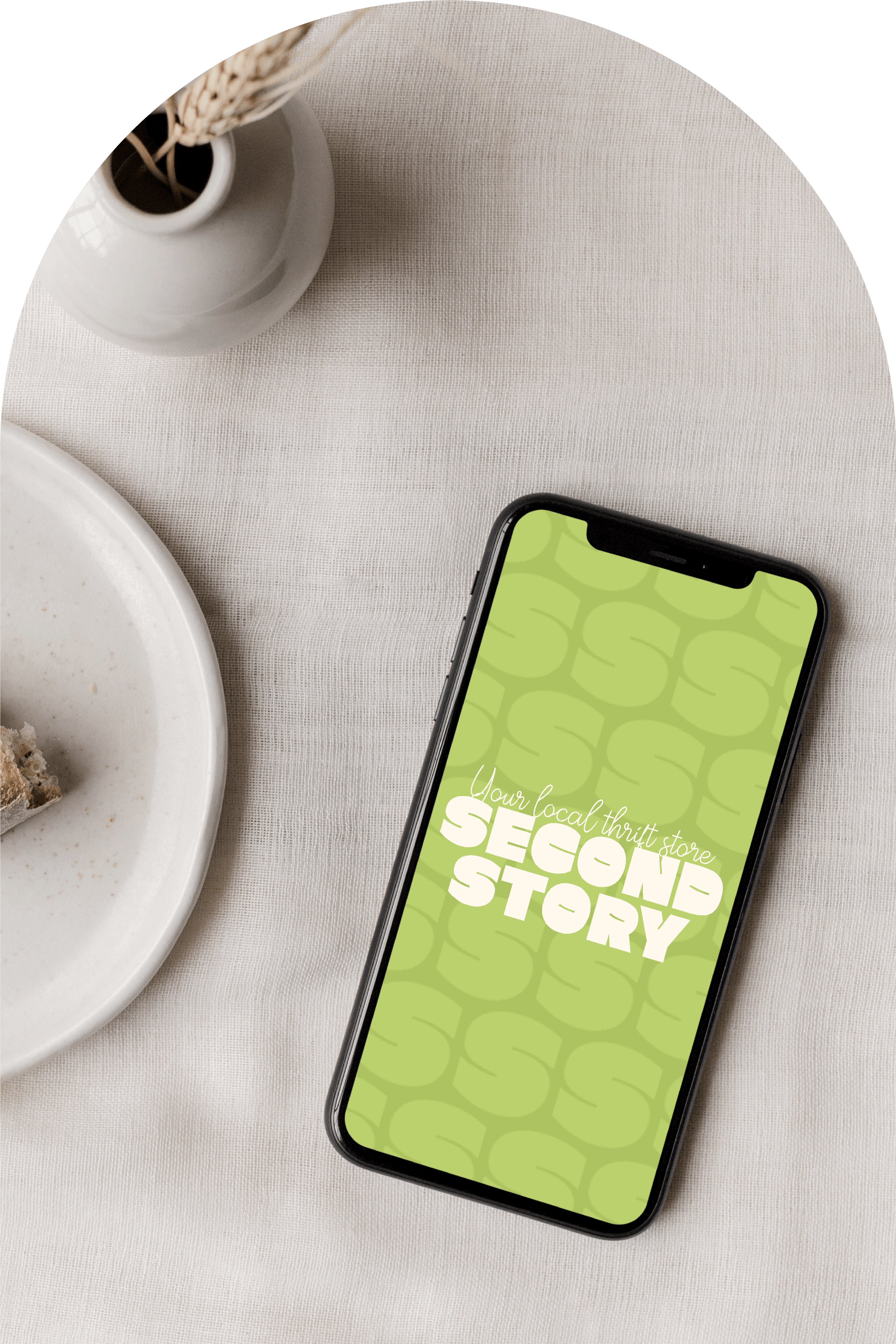 White takeaway cup with orange lid, blue wave pattern, and SIPEE! logo printed on the side