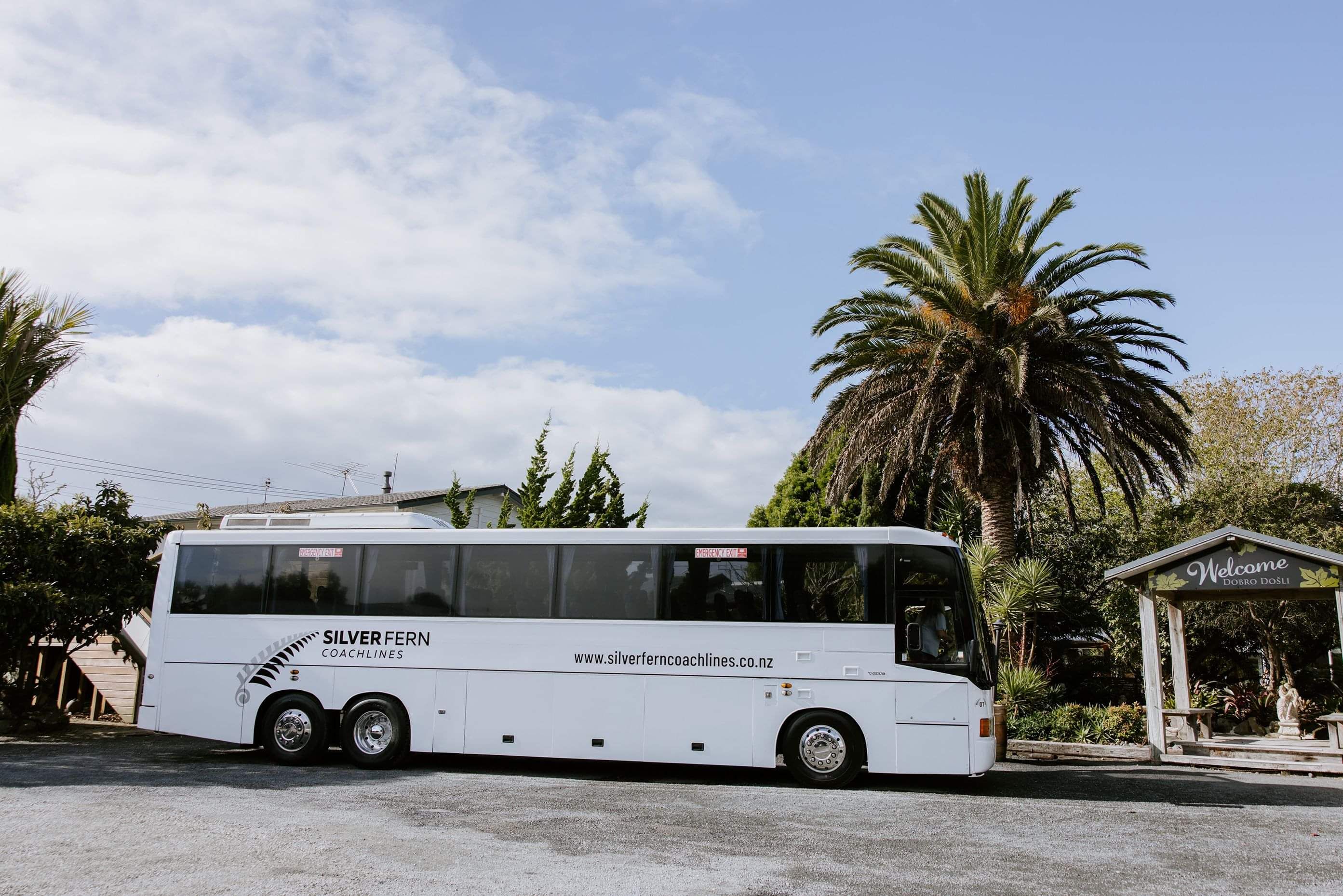 Silverfern Coachlines at Wedding Venue Drop Off