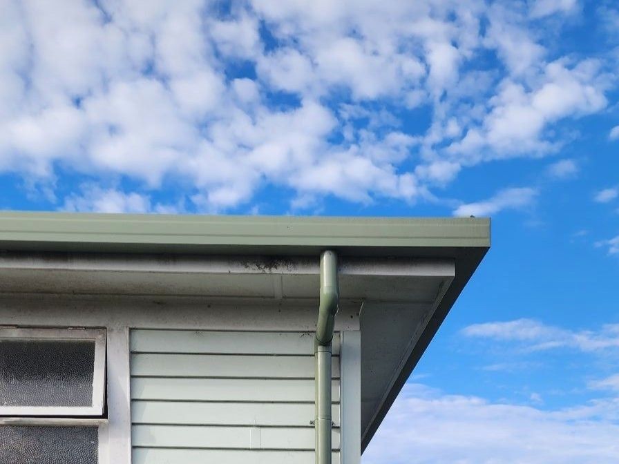 Colorsteel box guttering and new roof for Kaikohe home