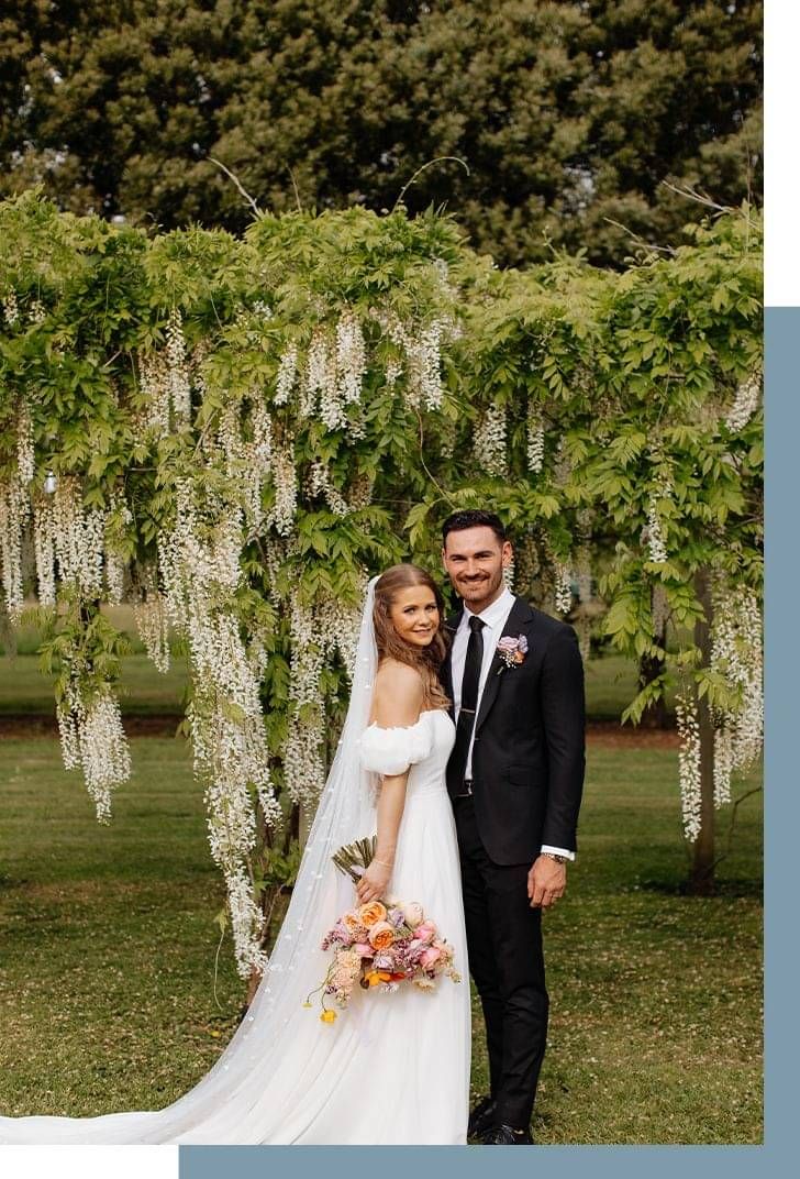 Markovina Vineyard Estate Happy couple posing for photo