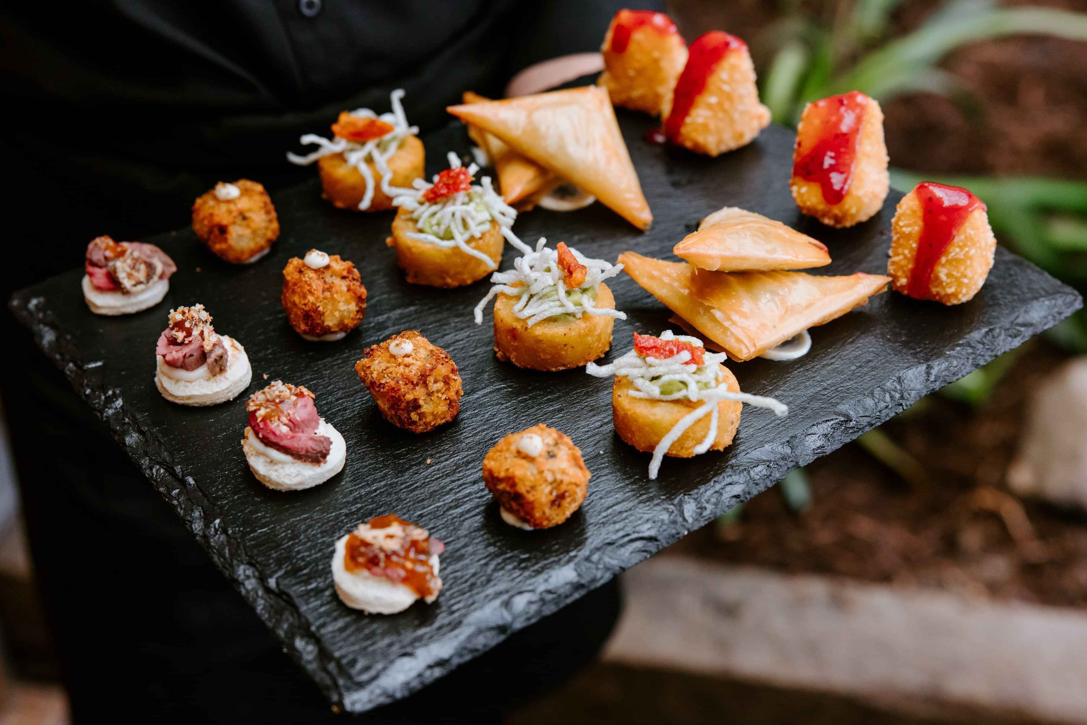 mix canapes