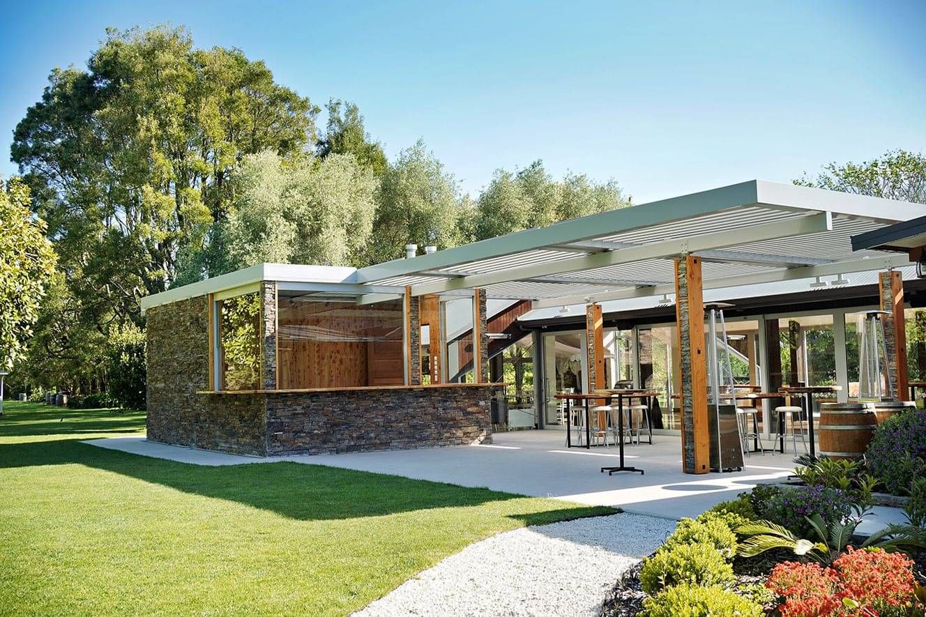 Outdoor Courtyard Bar