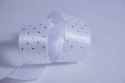 Foil Satin Dots White/Silver 25mm X 25M