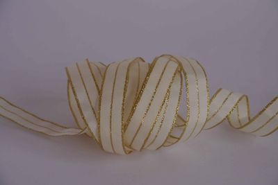 Nutcracker Ivory/Gold 15mm X 25M