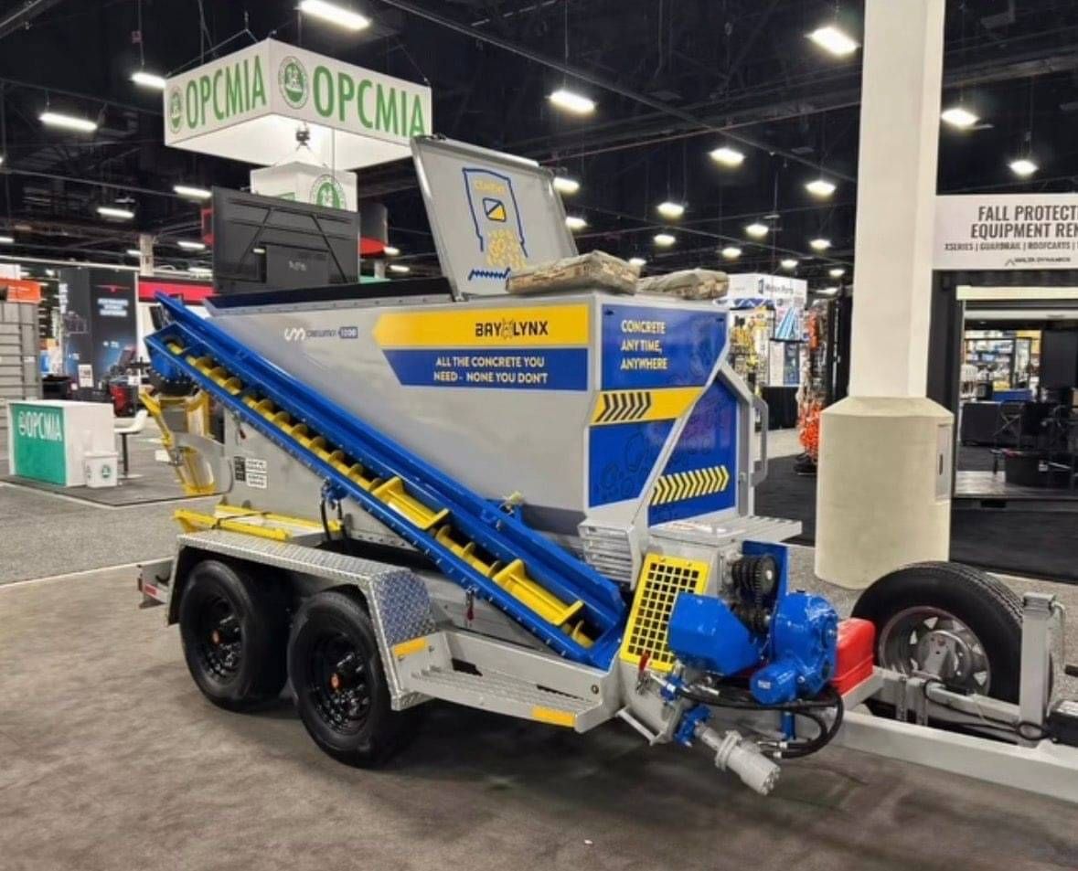 Crewmix CM1000 machine with Bay-Lynx signage at the World Of Concrete show 2026