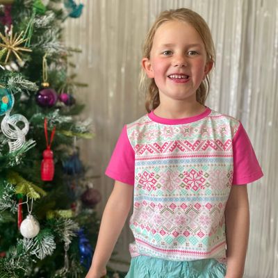 Pink snowflake Christmas tee