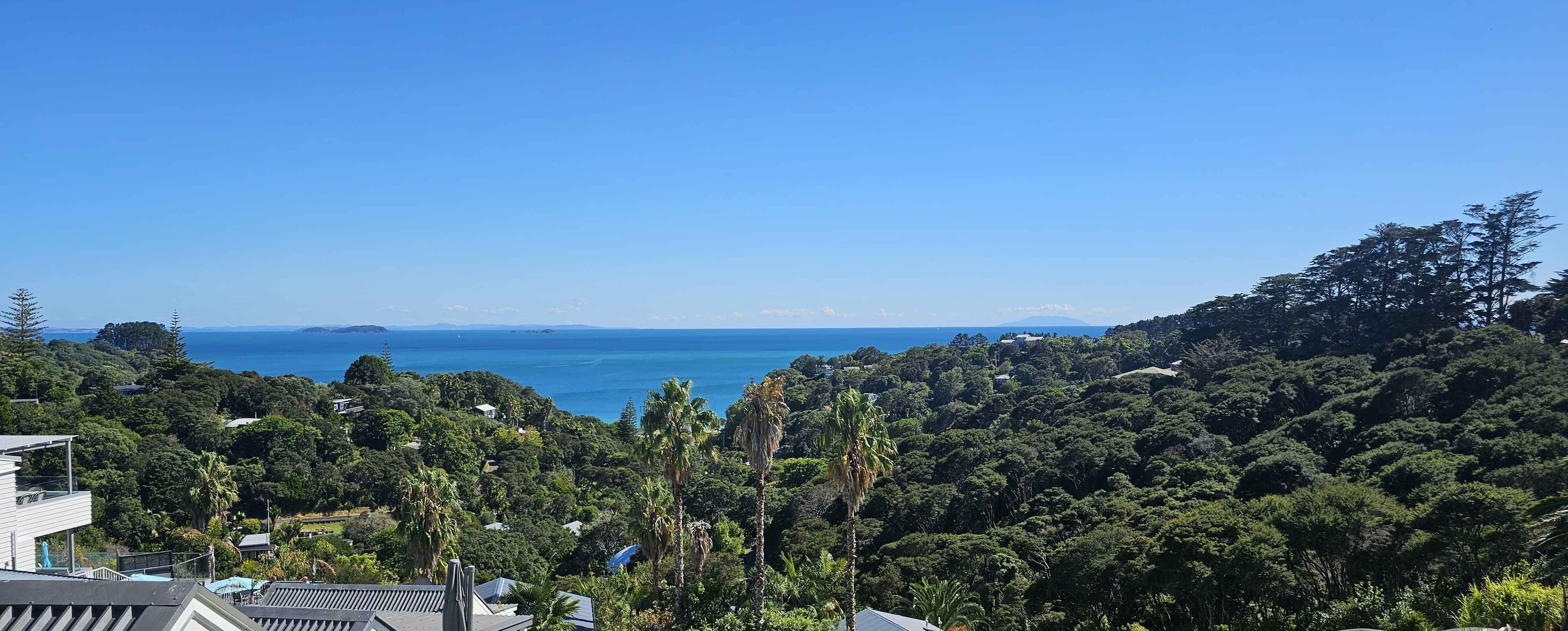 Palm Beach Chalet View of Mawhitipana Bay & the Greater Hauraki Gulf 