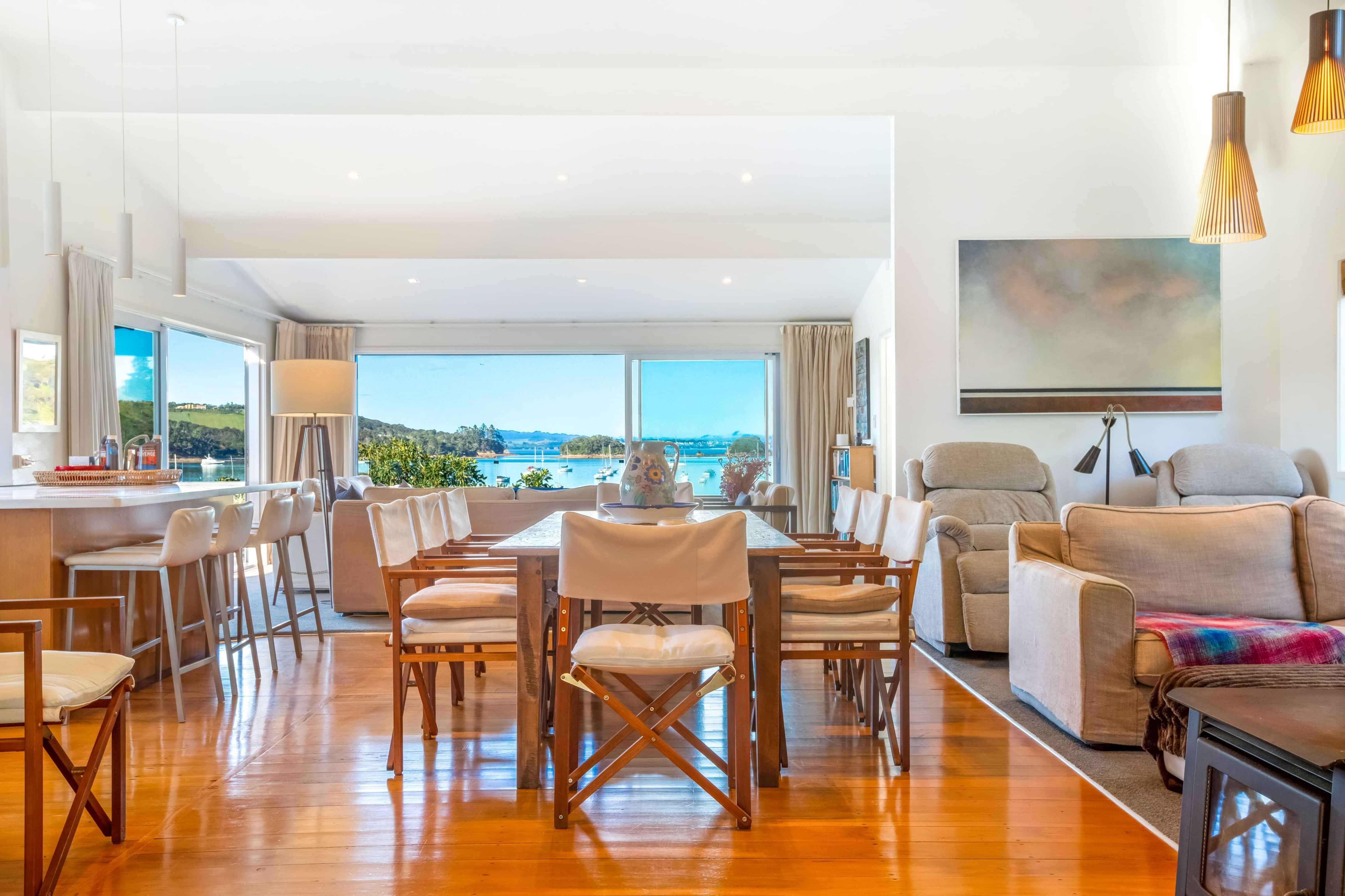 Shelly Beach Homestead Living / Dining