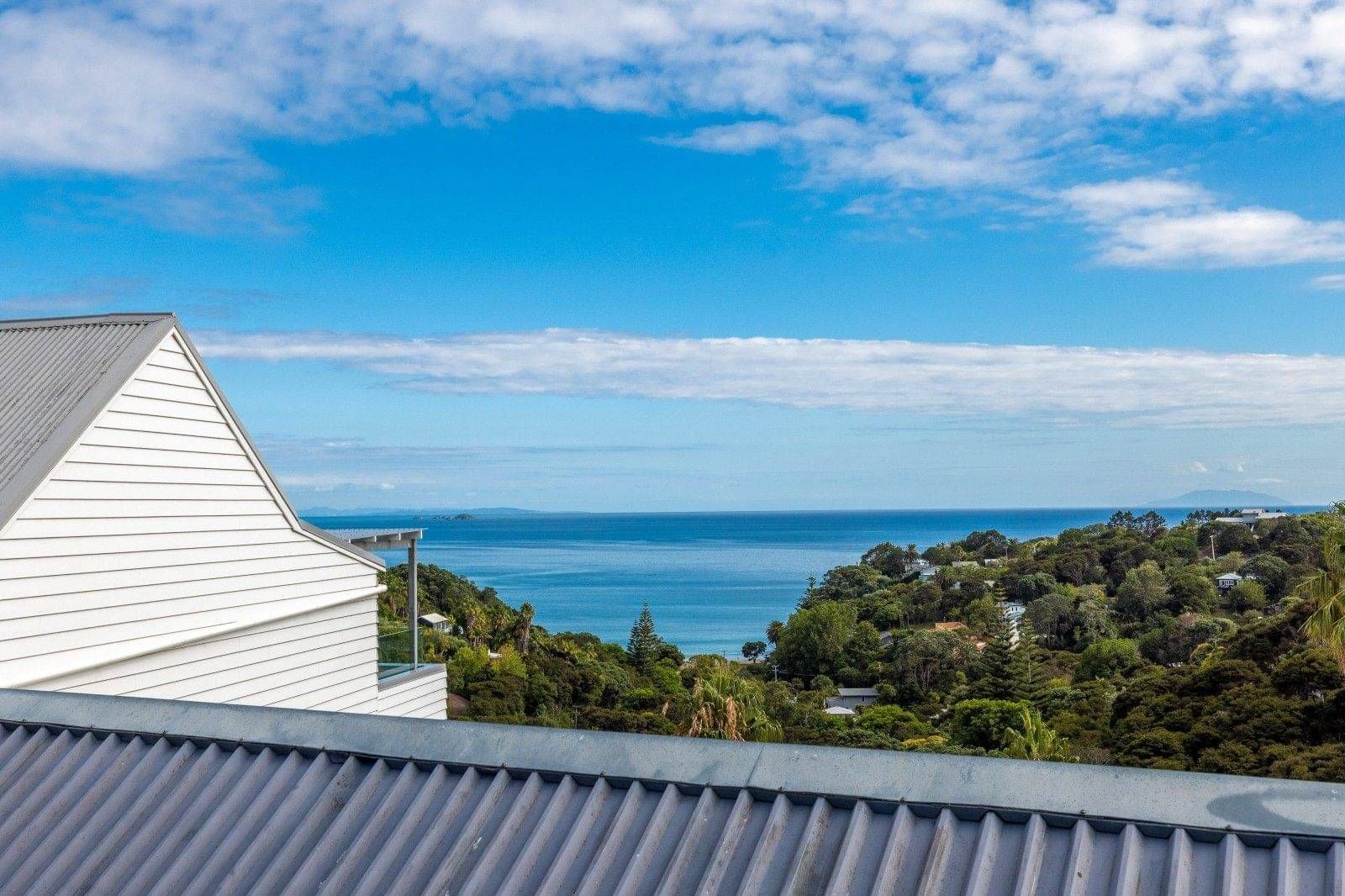 Palm Beach Chalet View of Mawhitipana Bay & the Greater Hauraki Gulf 