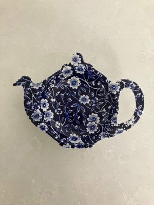 Burleigh Calico Teapot-shaped Teabag Holder