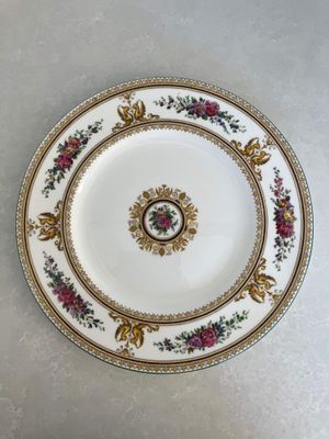 Wedgwood Columbia Display Plate with attached hanger - 1934