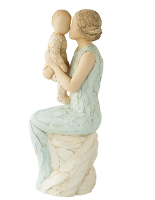 A Grandmother&#039;s Love - Figurine