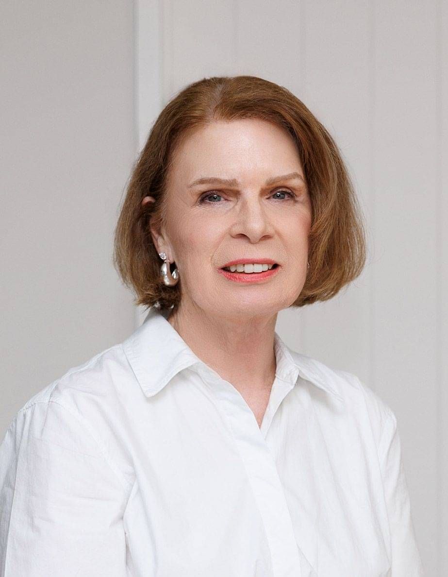Suzanne Teague, qualified experienced bookkeeper with Office Outworkz