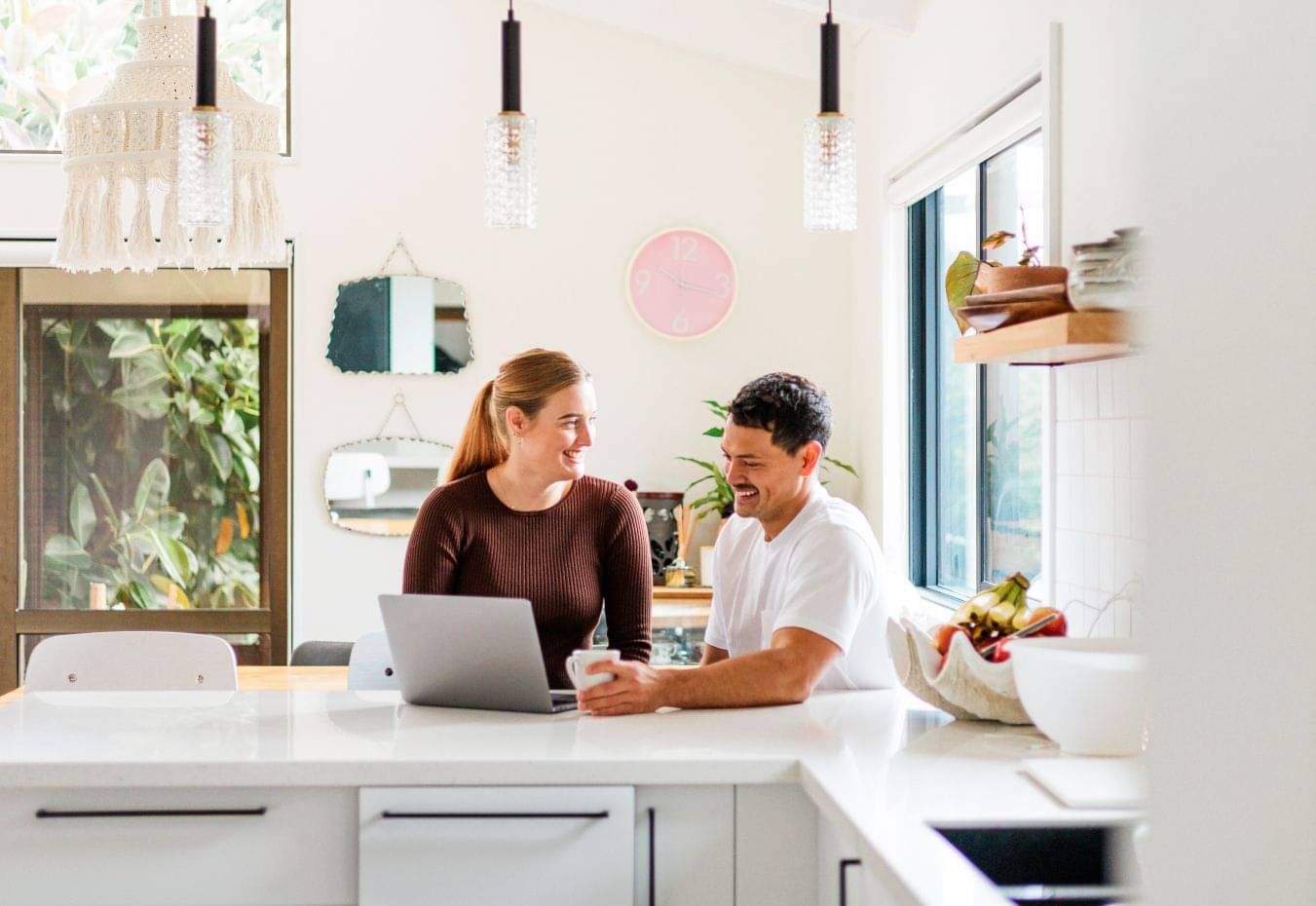 Couple refinancing