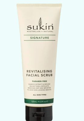 Sukin Signature Revitalising Facial Scrub 125ml