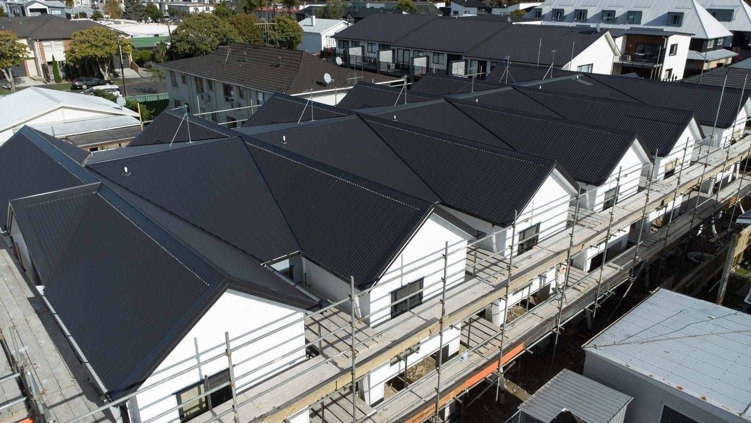Townhouses & Multi-Units Long Run Roofing in Waikato