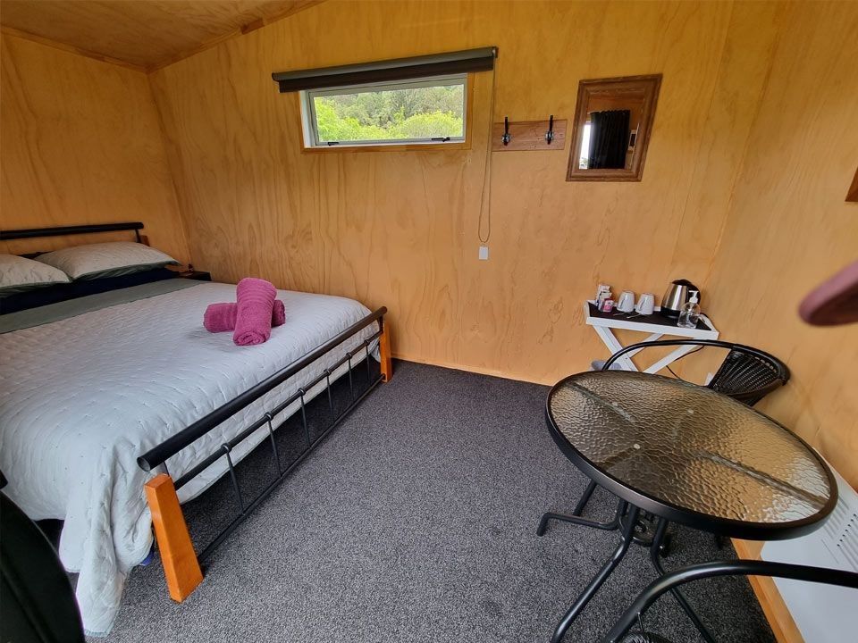 Tui, Kereru & Ruru Cabins