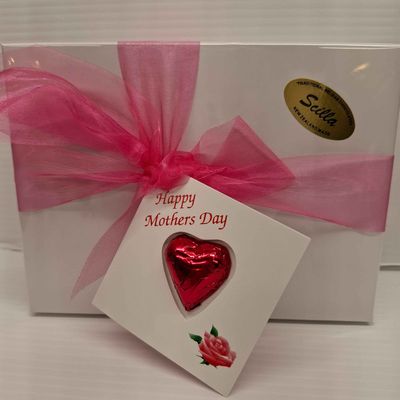 24piece white box with choc heart card