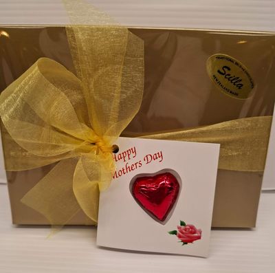 24pc Gold pack with little chocolate heart card attached