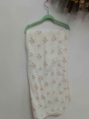*NEW* burrow&amp;be muslin swaddle