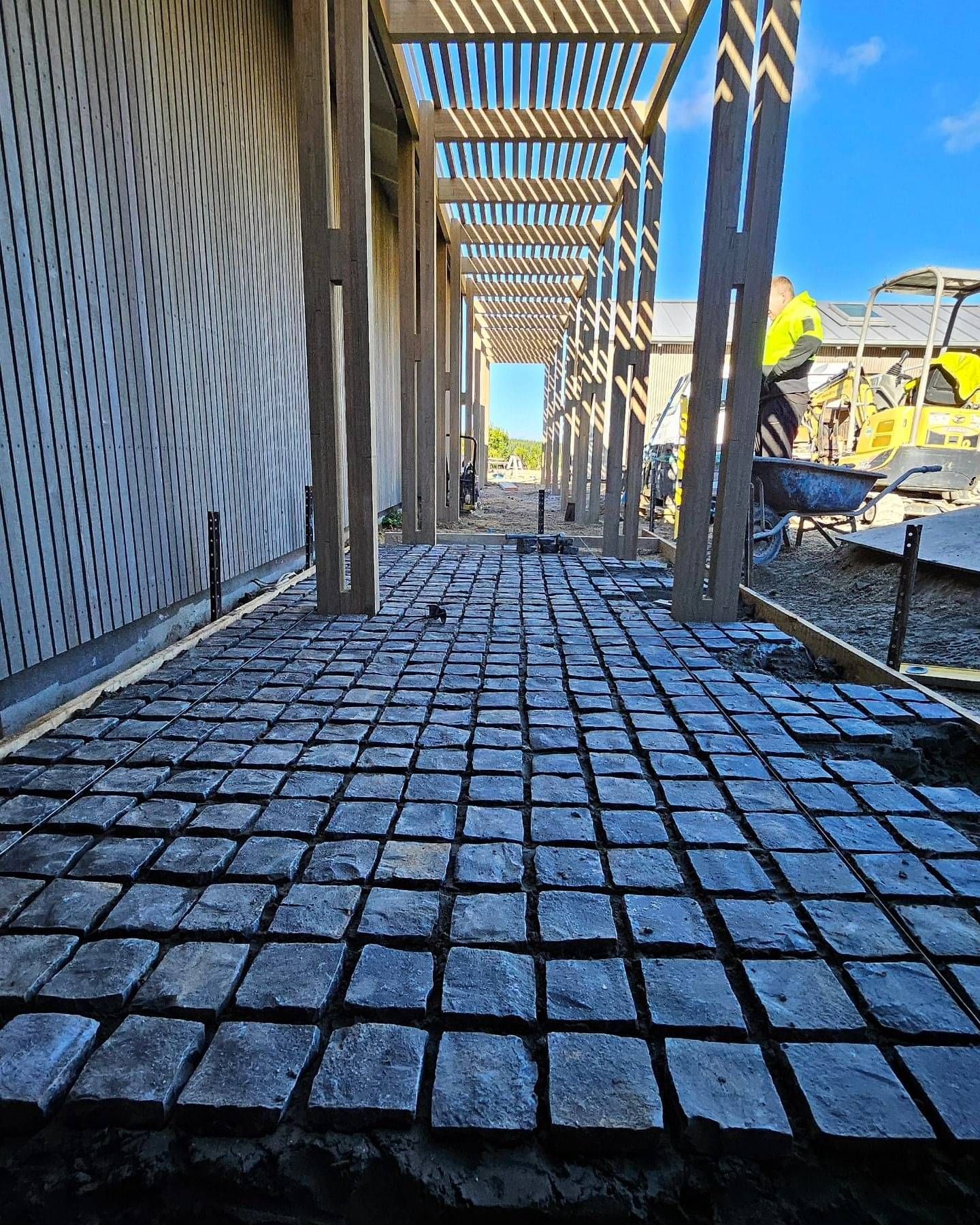 pool surrounds paving at a home in Rotorua