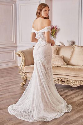 Jolie lace bridal gown