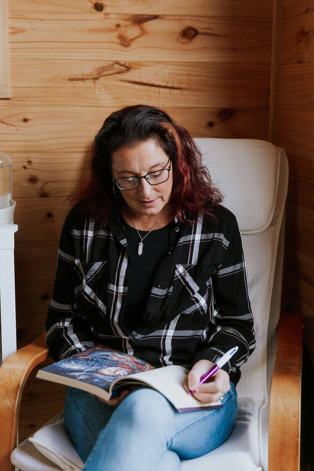 Photo of Lorraine Sinclair offering Life Coaching within Wellington