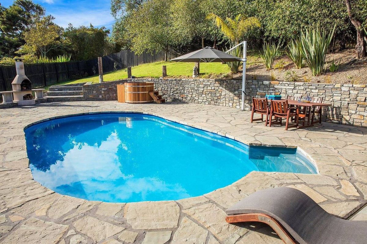 Paramount Net For Pool Paramount Pools | McGregors Farm Services