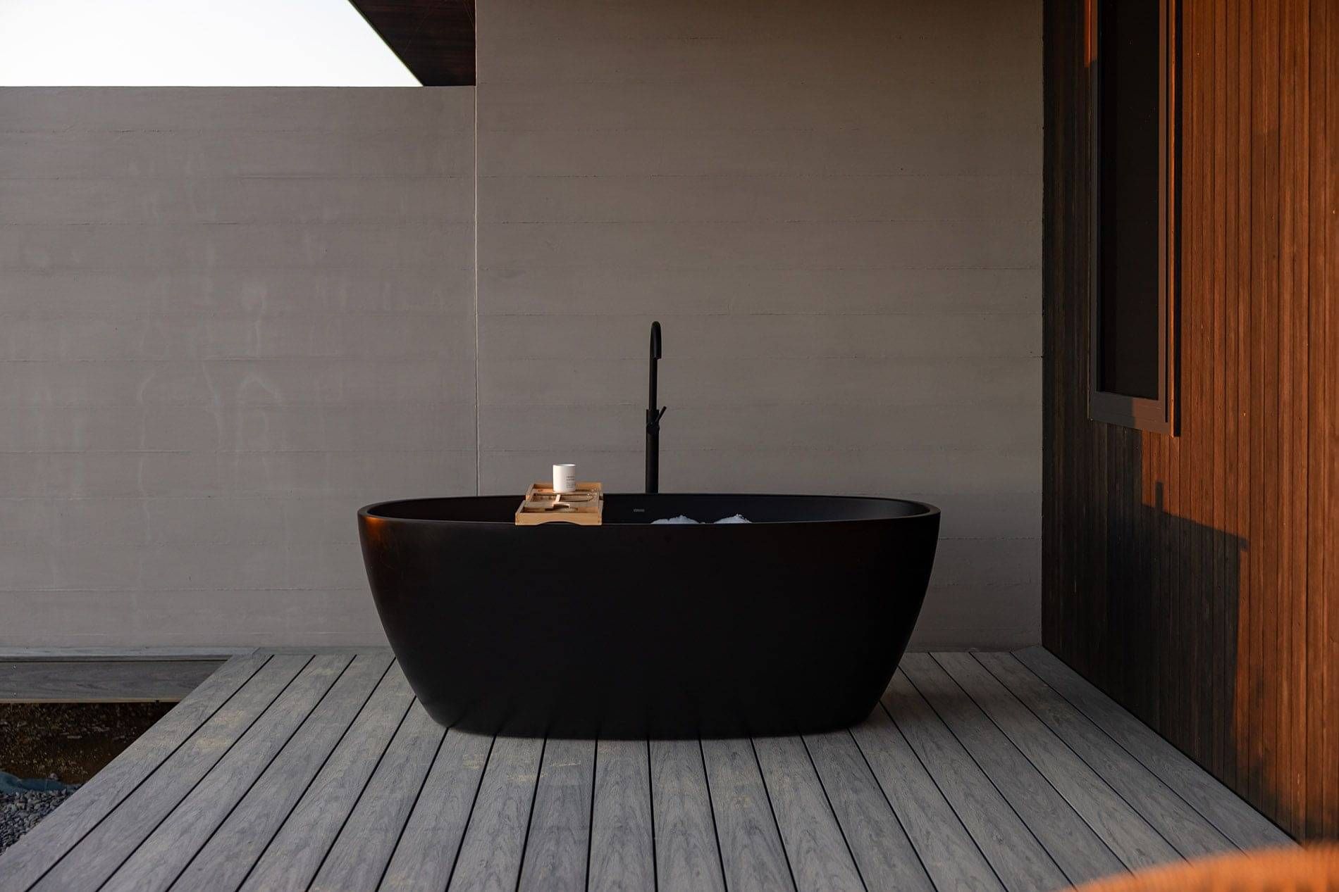 Outdoor Hot tub Kapiti