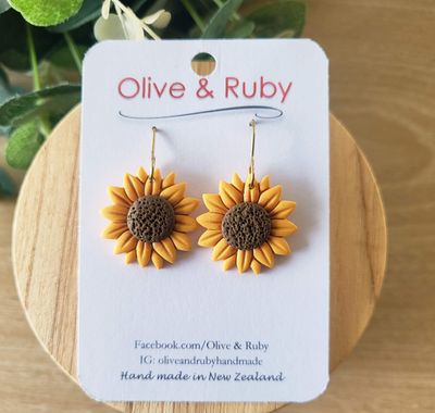 Sunflower Hooks Small