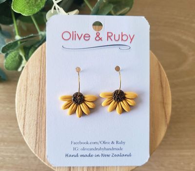Half Sunflower Hoops