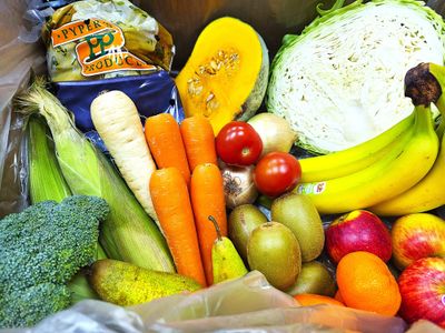 Medium Fruit &amp; Veg Box