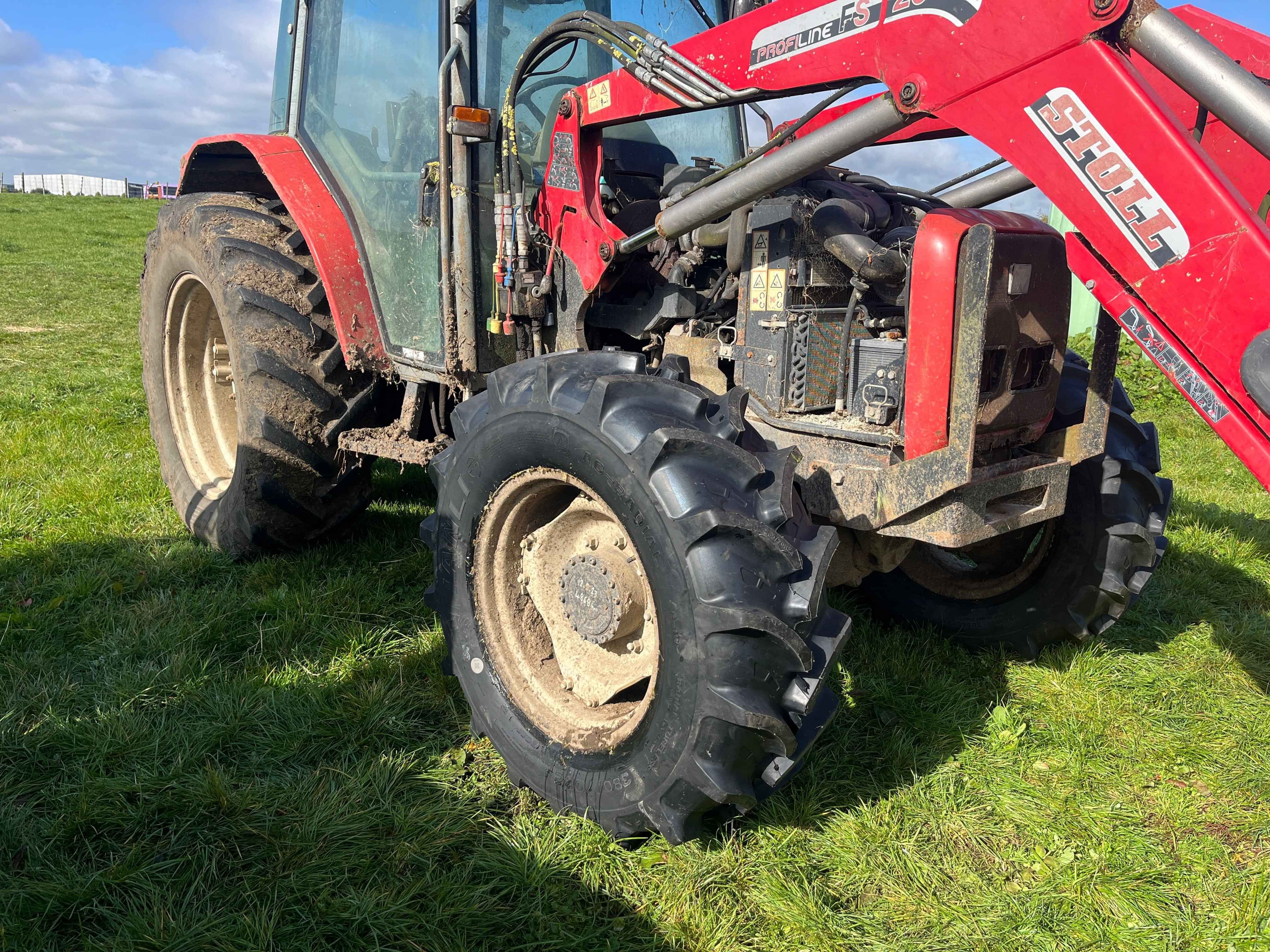 Tractor Tyres, Hamilton Tyres, Earthmoving Tyres