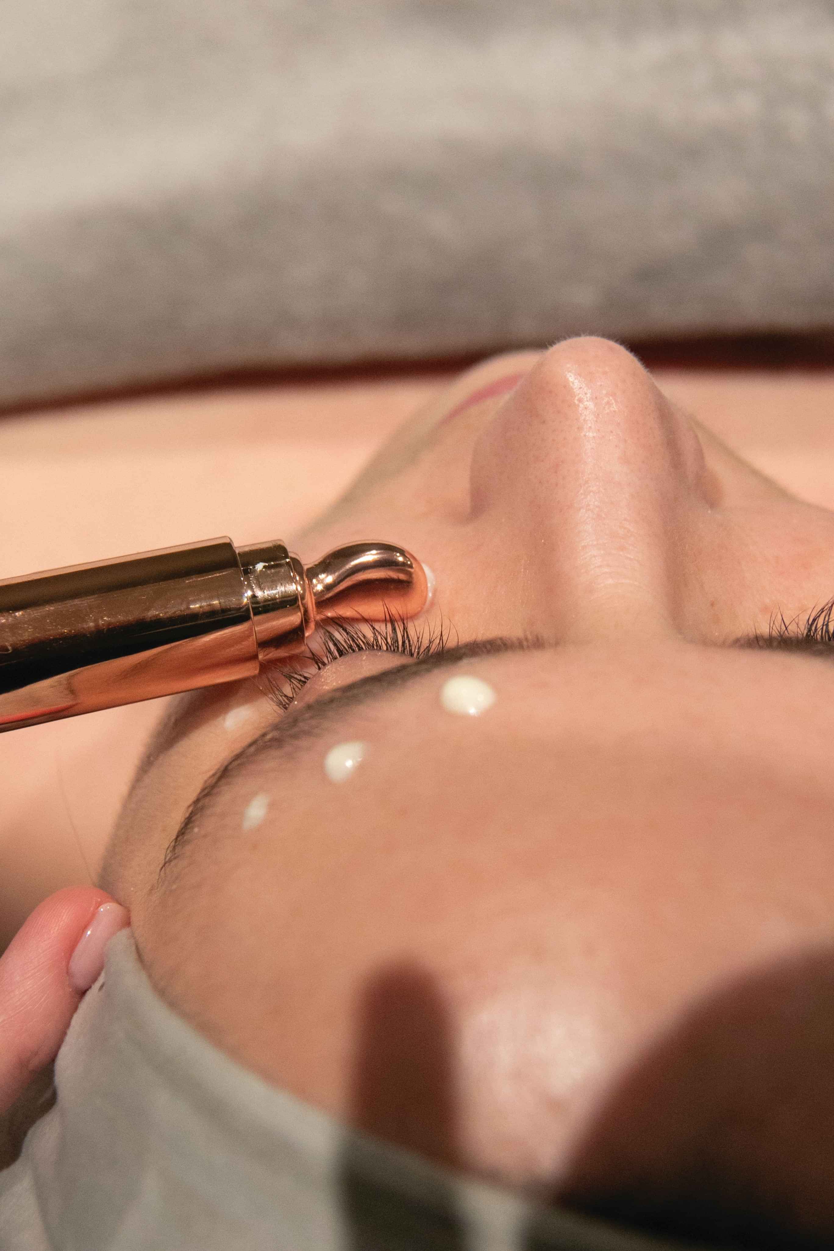 Lifestyle photography - UpLift Eye and Lip Serum