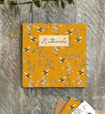 Toasted Crumpet: Bees &amp; Honeysuckle 8 Pkt Notecards 2 Designs, 4 of each