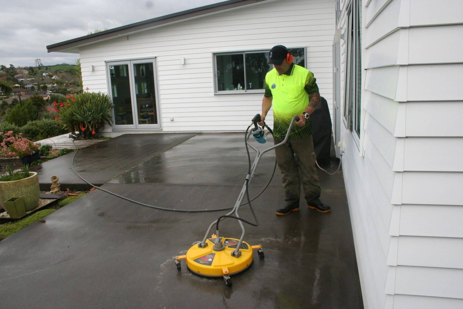 Photo of Waikato home after house washing by Aqua Force