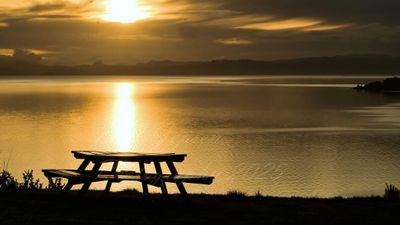 Sunrise Picnic Table at Waitawa Regional Park A2
