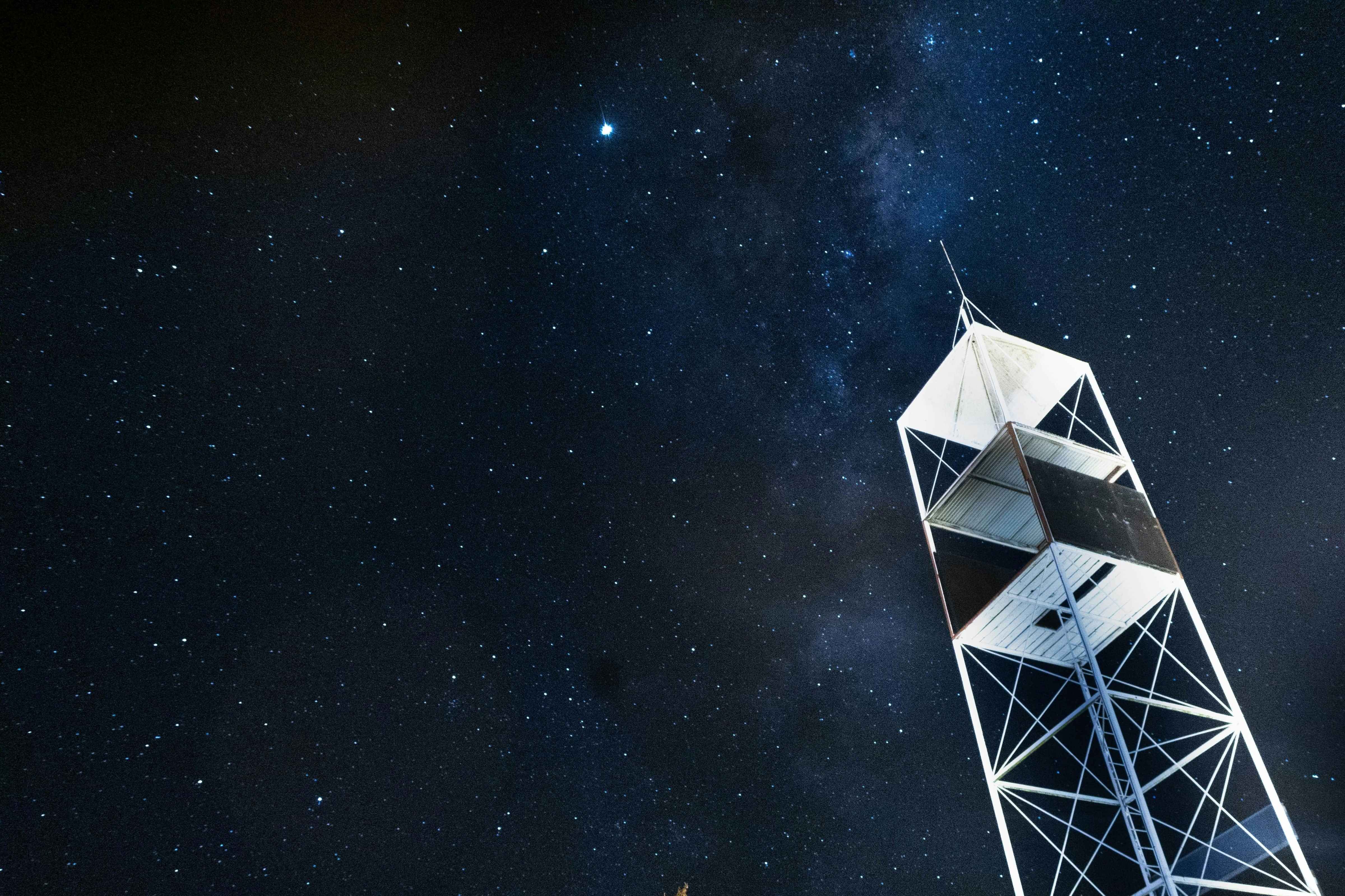 Stargazing from your flass-roof cabin beneath the Milky Way in the Mackenzie Basin